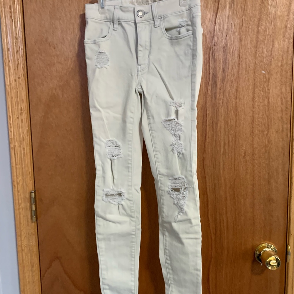 White American eagle ripped high waisted jeans